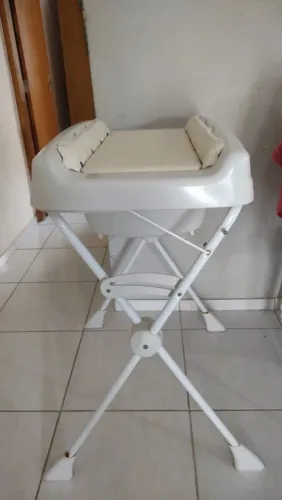 Banheira de bebê com trocador