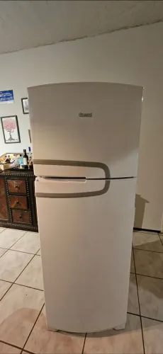 Geladeira Consul Frost Free Duplex 340 litros Branca com Prateleiras Altura Flex