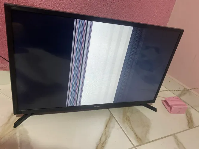 TV SAMSUNG SMART COM DEFEITO