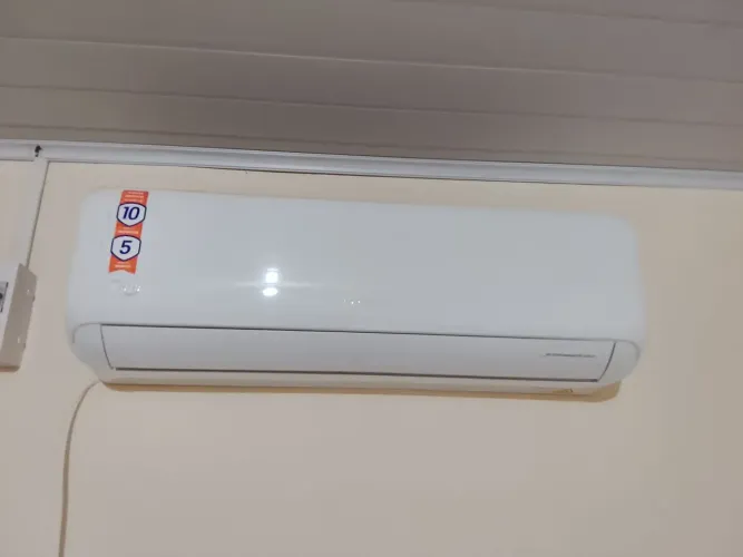 Ar condicionado Gree 12.000 BTU Seminovo