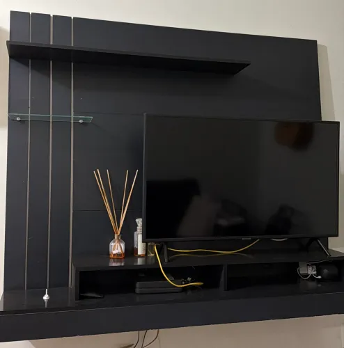 Vendo painel de TV preto