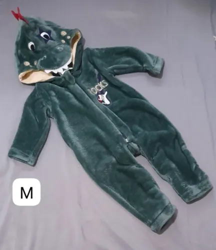 Lotinho de roupa menino