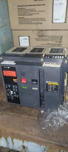 Disjuntor de caixa aberta da Masterpact da Merlin Gerin / Schneider Electric 3200 A