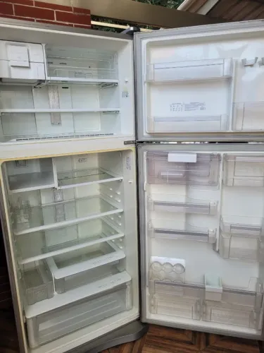 Vendo Geladeira Electrolux usada, em ótimo estado de conservação.