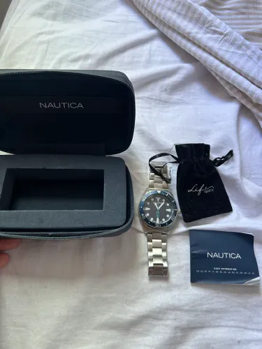 Relogio nautica (precisa de conserto)