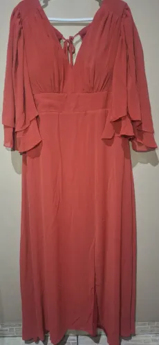 Vestido de festa plus size