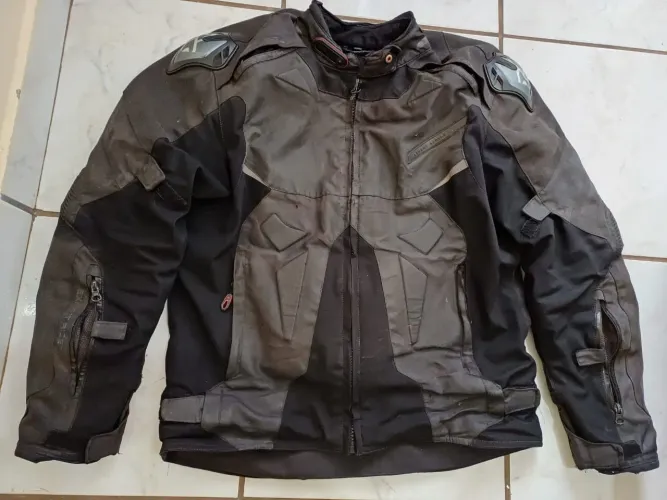 Vendo e parcelo no cartão jaqueta pra motoqueiro