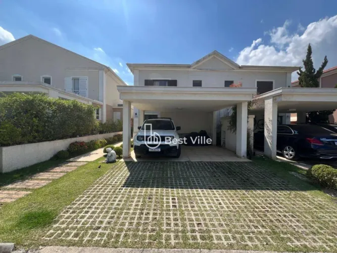 Casa Mobiliada à venda com 3 quartos sendo 1 suíte, 180m² - Condomínio Tamboré 4 - Alphavi