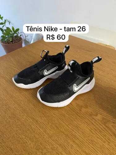 Tenis infantil nike 26