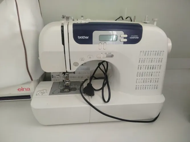 Máquina de costura Brother CS 600i
