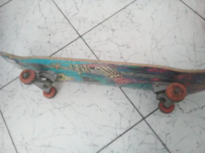 1 skate produto novo