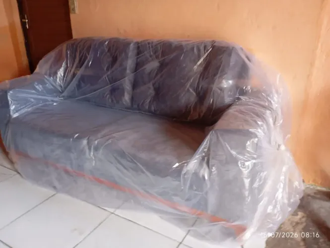 Super oferta sofá retrô novo por apenas 799,99 com entrega grátis