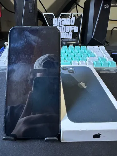 iPhone 13 - 128GB