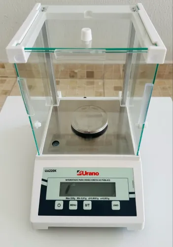 Balança analítica UA 220/0,0001g