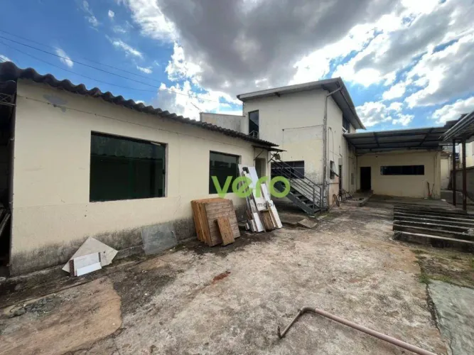 Salão para alugar, 280 m² por R$ 4.620/mês - Vila São Pedro - Americana/SP