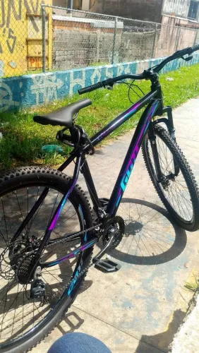 Bicicleta aro 29 zerada , quero propostas ou dinheiro ?