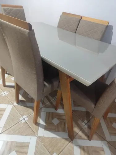 ? MESA DE JANTAR 6 LUGARES - ESTADO DE NOVA ?