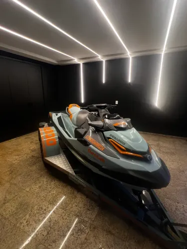 Jet Ski Wake Pro 230 2024 + Carreta M2 Azul Claro