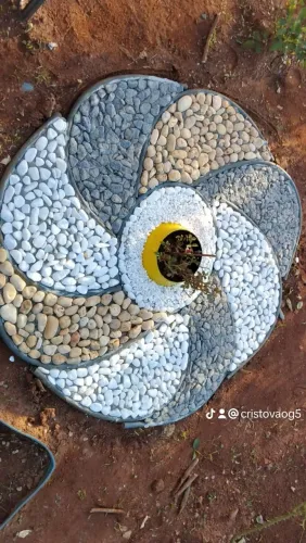 Serviços em gerais ofereço meu trabalho de pedreiro e jardineiro