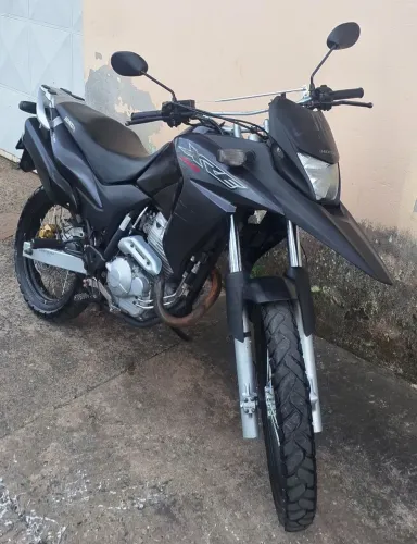 Moto xre 300 ,  Ano 2016