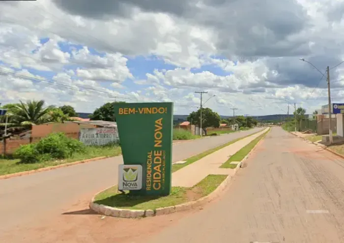 Lote a venda com360 m² Residencial Cidade Nova, Lago azul - GO, Plano, quitado aceita car
