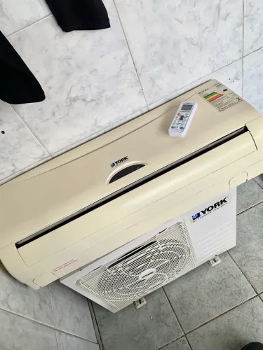 Ar-condicionado york 9 mil btus