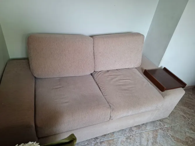 Sofá três lugares