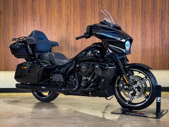Harley-Davidson Street Glide Ultra FLHXU 2025
