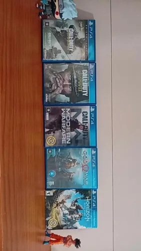 Jogos PS4 originais seminovos 
