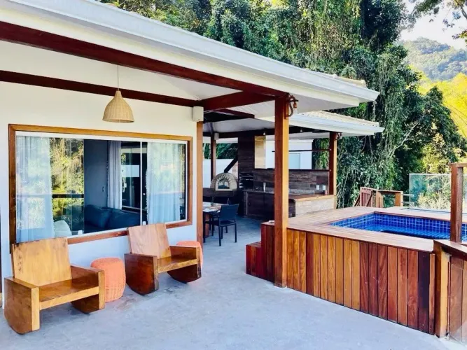 Casa à Venda - Portogalo, Angra dos Reis