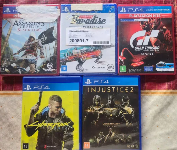 Vende-se Jogos de PS4 e PS5