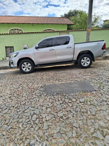 Toyota Hilux CD SRV 4X4 2.8 TDI Diesel Aut. 2016