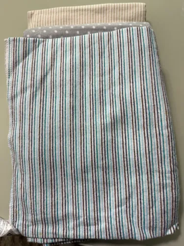 Três cueiros para baby importados