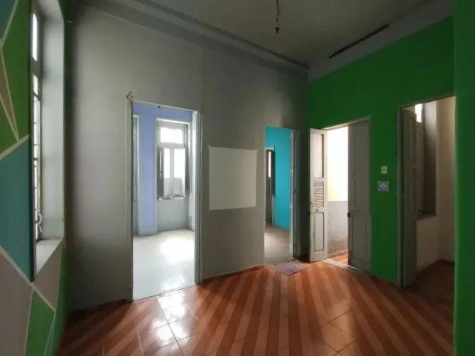 Charmosa casa histórica com 2 quartos e 2 estúdios independentes à Venda / Santa Teresa Ri