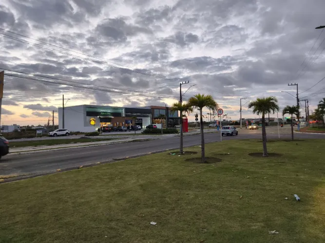 Vende se um lote no luar da Barra ll