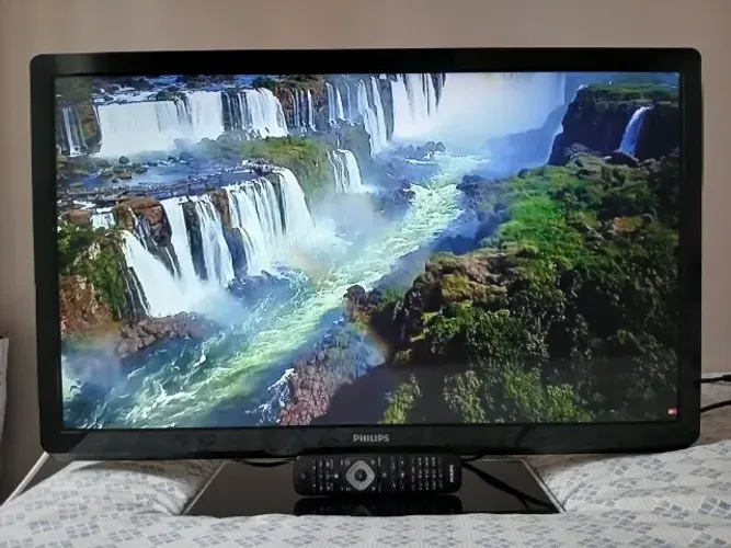 TV PHILIPS 32 POLEGADAS TELA DE LED DIGITAL