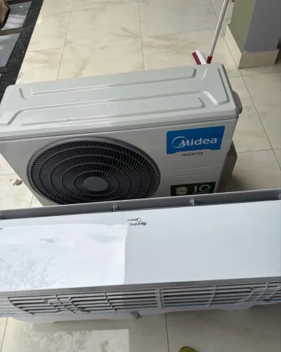 Vendo um ar-condicionado Springer  de 18mil Brus
