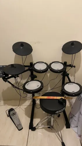 Bateria Eletrônica Portátil Aroma TDX-18 10 Corpos Bluetooth Preta