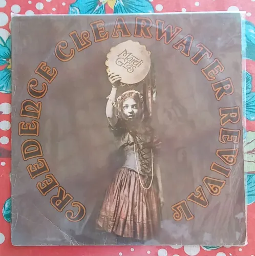 VENDO LP DISCO VINIL CREEDENCE CLEARWATER REVIVAL MARDI GRAS 