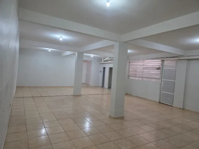 Loja (subsolo) mais de 100 metros