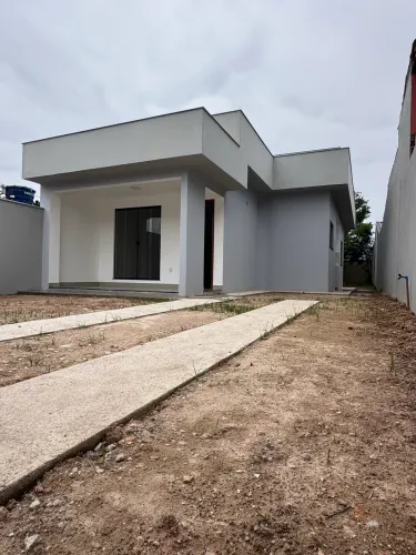 Bela casa com quintal