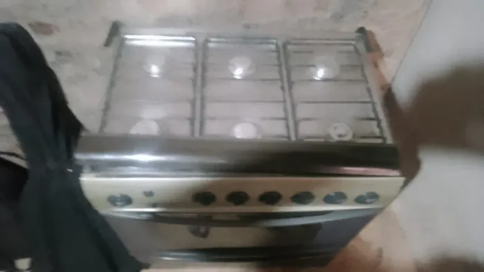 Furgão semi novo