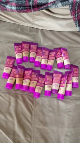 Liquidação Base Líquida Matte à prova D`Água Matte real Avon novo 20ml por R$ 10,00 cada
