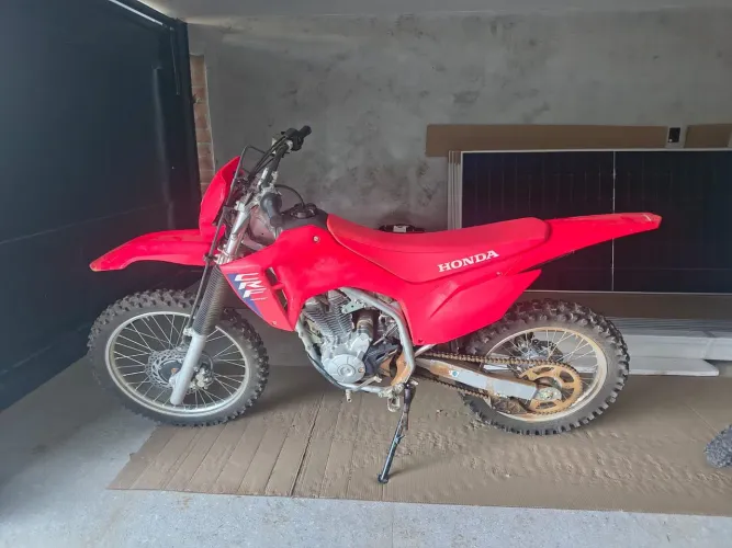 Linda Moto CRF 300 - Único Dono