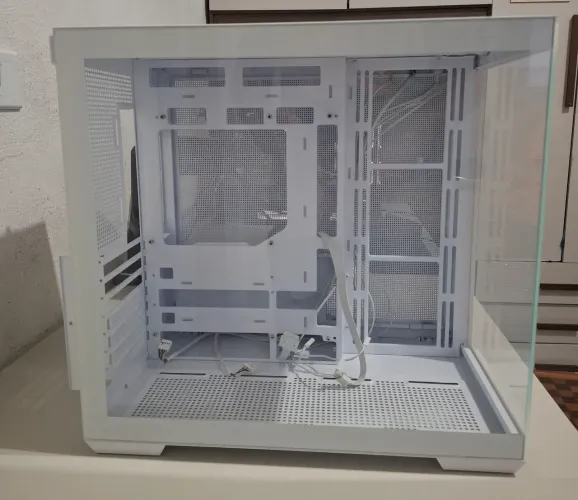 GABINETE MANCER CV500 MID TOWER 1° VERSÃO