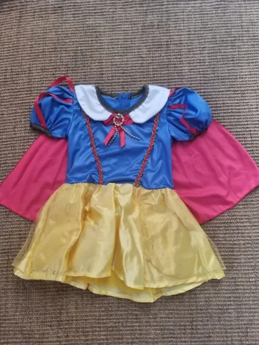 Fantasia Branca de Neve 