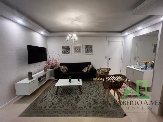 JURERÊ, 2 DORMITÓRIOS (1 SUÍTE), MOBILIADO