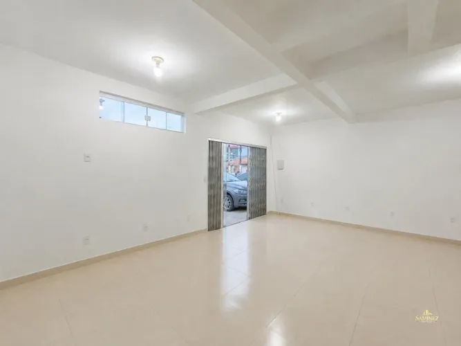 Sala Comercial para Alugar no São Vicente em Itajaí | 40 m², 2 Vagas e Próxima ao CIS