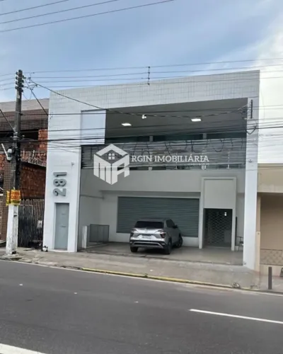 VENDO/ALUGO- Prédio Comercial na Av. Constantino Nery 