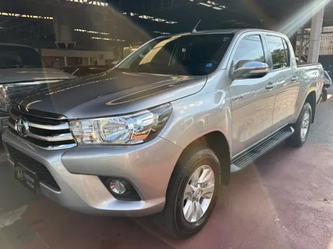 Toyota Hilux CD SRV 4X4 2.8 TDI Diesel Aut. 2017